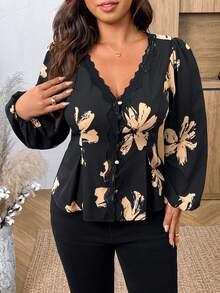 SHEIN Frenchy 大尺碼女款V領花卉圖案蕾絲拼接休閒日常襯衫 - 彩色 - 查看 3