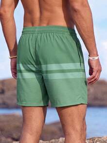 Manfinity KASUA Men Loose Striped Beach Shorts In Vacation Style Milk Silk Lining - Green - View 2
