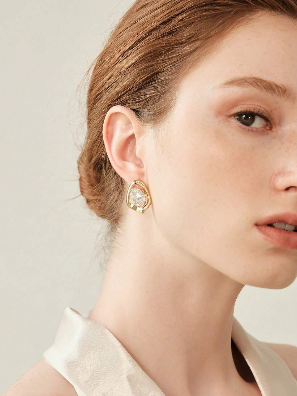 MOTF FASHION PERSONALIZED METAL GEOMETRIC STUD EARRINGS WOMEN EUROPEAN AND AMERICAN STYLE SIMPLE LIGHT LUXURY HIGH SENSE