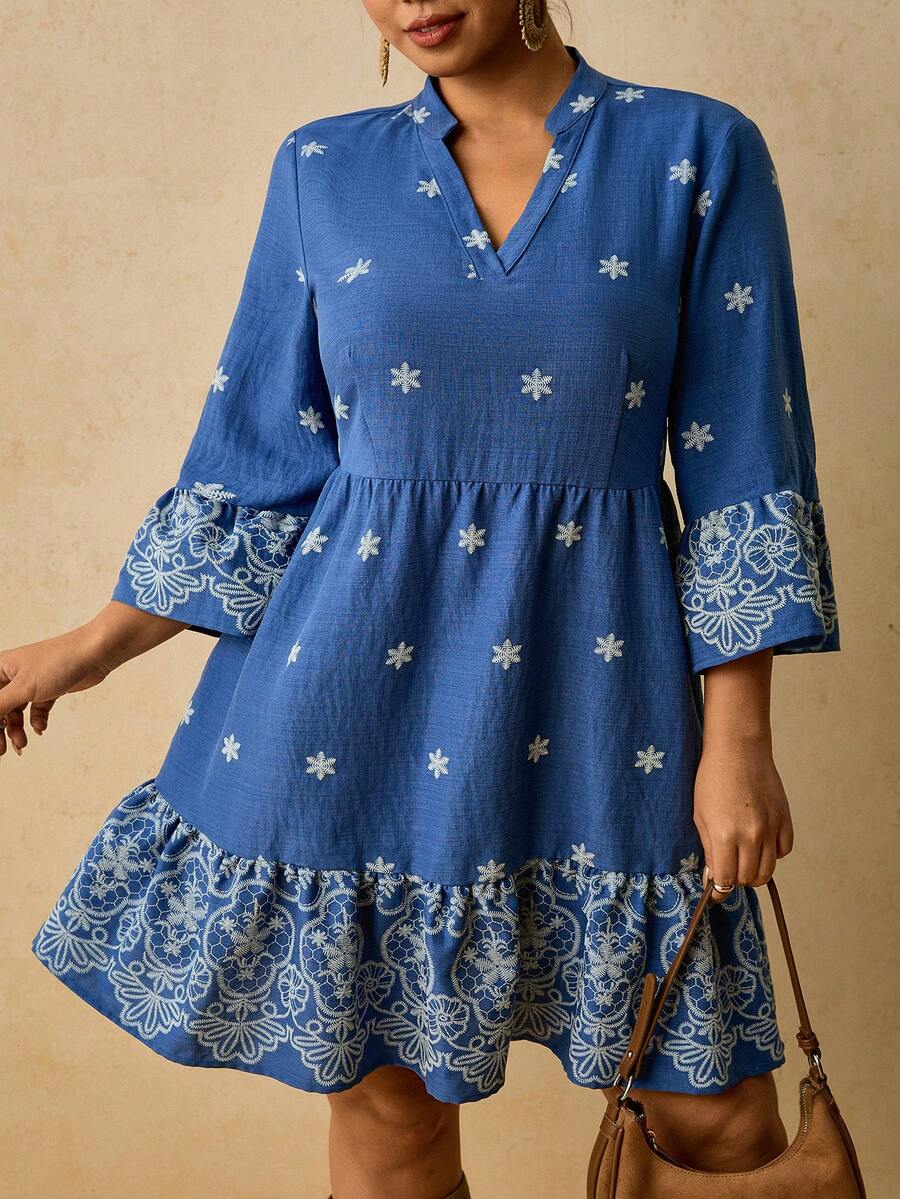 Travachic 大尺碼女款復古刺繡圖案波希米亞風V領泡泡袖A字浪漫短洋裝，波希米亞風，適合四季穿著