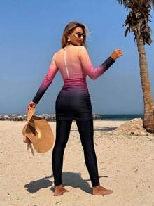 Swim Mulvari Setelan Baju Renang Wanita Atasan Lengan Panjang Gradien dan Legging Ketat untuk Liburan - MultiWarna - View 2