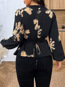 SHEIN Frenchy 大尺碼女款V領花卉圖案蕾絲拼接休閒日常襯衫 - 彩色 - 查看 2