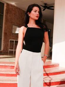 Nelanie Turli 休閒金屬裝飾抓皺連身衣，百搭春夏黑色 - 黑色 - 查看 5