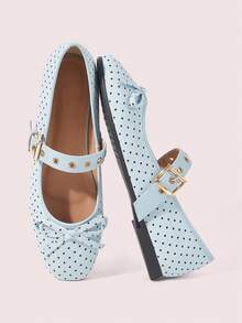 Light blue black dot