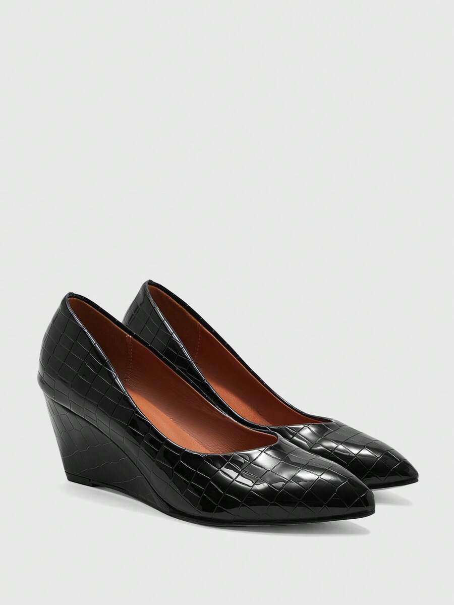 CUCCOO BIZCHIC Black Embossed Pointed Women's Wedge Heels Shoes, Daily Versatile, Comfortable And Simple Commuting To Work, Shopping Women's Shoes Shoes Fall Shoes - Black - View 1