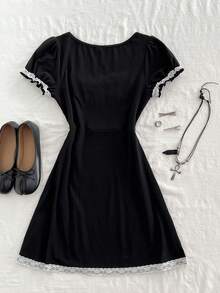 Elamini Robe courte d'été douce vintage noir & blanc contraste avec bordure en dentelle et nœud fendu - Noir - Voir 2