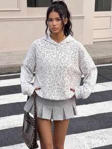 SHEIN Tween女孩休閒運動風寬鬆舒適長袖連帽衛衣 秋冬款 動物印花 返校季 家庭度假 - 淺灰色 - 查看 4