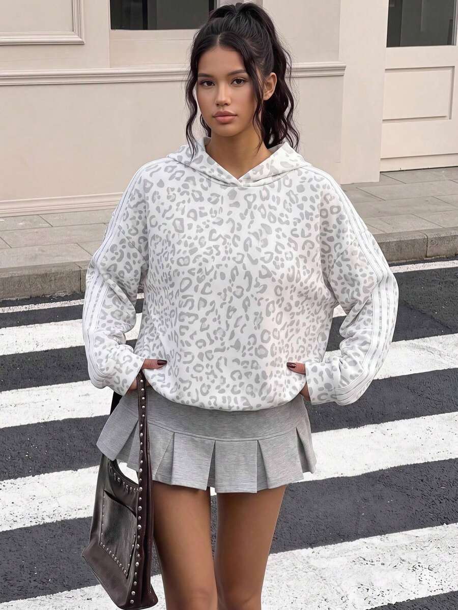 SHEIN 青少年女孩休閒運動風寬鬆舒適長袖連帽衛衣 秋冬款 動物印花 返校季 家庭度假 - 淺灰色 - 查看 1