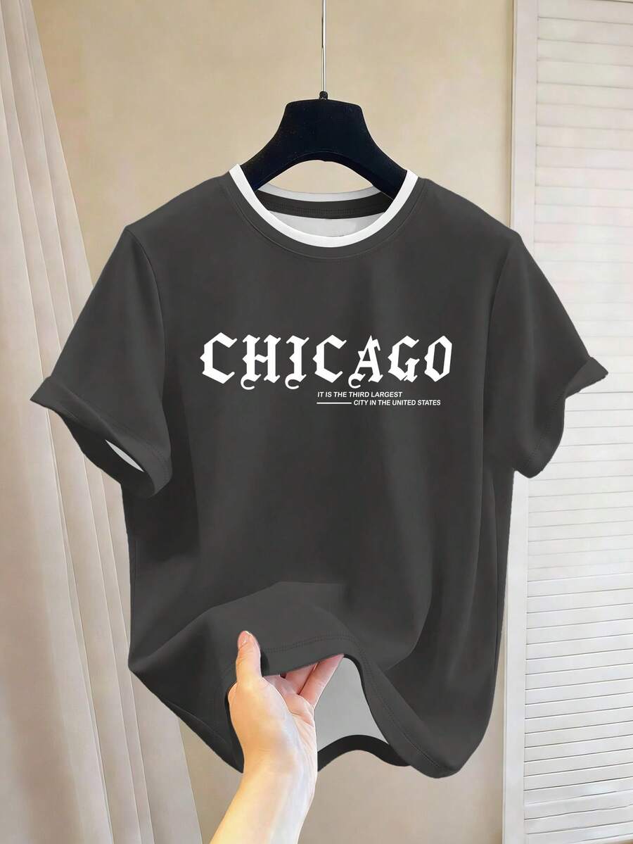Manfinity Hypemode 男士復古對比色白色滾邊圓領短袖 CHICAGO 字母印花 T 恤 - 彩色 - 查看 1