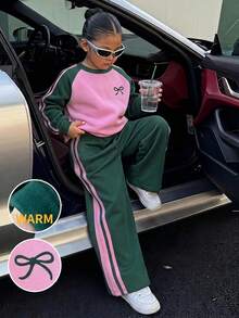 SHEIN LMoss Kids طقم كاجوال يومي للبنات الصغيرات من سويت شيرت بياقة دائرية وأكمام طويلة بنقشة فيونكة وتصميم كتل لونية مع بنطال رياضي لفصلي الخريف والشتاء - متعدد الألوان - مشاهدة 4