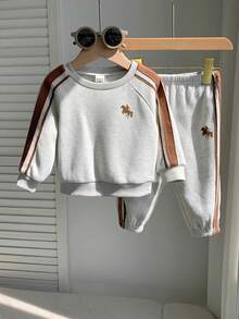 SHEIN 2pcs/Set Baby Boy Cute Autumn/Winter Grey Printed Long Sleeve Sweatshirt & Pants Tracksuit, Toddler Joggers, Sportswear Set - Multicolor - View 6