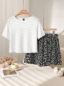 Story & Sage Casual Home Vacation Women's 2 Pieces Set, Spring/Summer Floral Print All White Floral Short Sleeve T-Shirt And Floral Shorts Everyday - Black and White - View 7