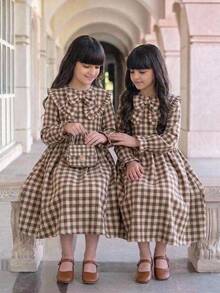 SHEIN 少女長袖格紋收腰蝴蝶結誇張領長洋裝 秋冬款 - 杏色 - 查看 1