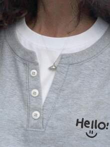 INAWLY Sweatshirt Wanita 2 in 1, Atasan Outdoor Musim Gugur, Desain Patchwork yang Dipersonalisasi, Pola Bordir Wajah Inggris, Gaya Bordir, Sederhana dan Serbaguna, Olahraga, Pakaian Sehari-hari, Sweatshirt Leher Bulat Abu-abu, Musim Kembali ke Sekolah - Light Grey - View 4