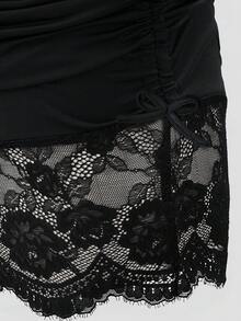 SHEIN 青少年女孩修身蕾絲飾邊掛脖洋裝 - 黑色 - 查看 4