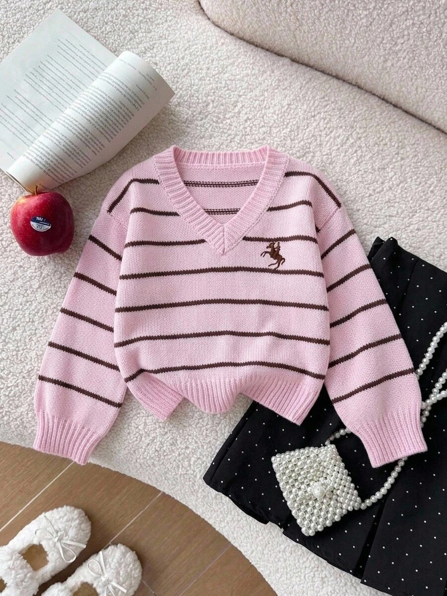 SHEIN 1件少女毛衣,時尚百搭V領經典配色拼接條紋黑馬刺繡圖案,清新可愛風格,適中厚度,整齊下擺,貼身袖口,柔軟親膚質感,精緻針織套頭衫,適合日常穿著、上學、旅行,秋冬季 - 粉色 - 查看 1