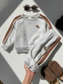 SHEIN 2pcs/Set Baby Boy Cute Autumn/Winter Grey Printed Long Sleeve Sweatshirt & Pants Tracksuit, Toddler Joggers, Sportswear Set - Multicolor - View 5