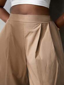 Zolique Women's Fashionable Retro Hip Hop Khaki Elastic Waist Wide Leg Capri Shorts - Khaki - View 8