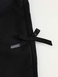 SHEIN Explorewe 少女大學風 2 合 1 灰色上衣，翻領設計，雙條紋 V 領對比飾邊，胸前蝴蝶結印花，落肩長袖羅紋袖口，搭配側邊 3D 蝴蝶結裝飾寬腿褲，寬鬆休閒日常校園穿搭，薄抓毛內裡 - 灰色 - 查看 6