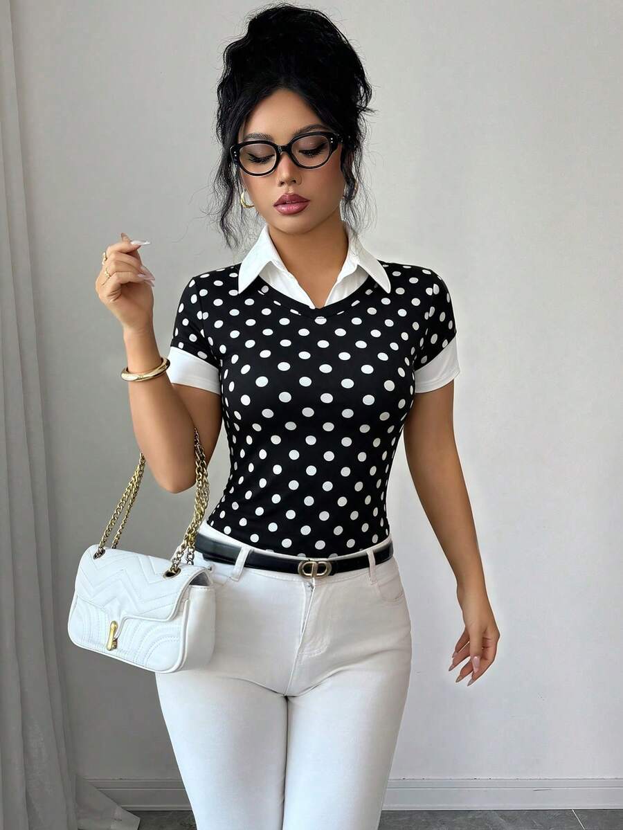 SHEIN Elenzya 女款優雅極簡時尚黑白對比復古圓點印花V領修身短袖T恤上衣,適合上班日常穿著、通勤、辦公商務 - 黑與白 - 查看 1