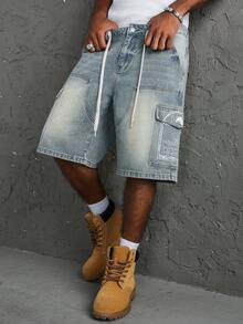 Manfinity EMRG Men's Street Style Casual Multi-Pocket Embroidered Workwear Blue Denim Shorts - Light Wash - View 4