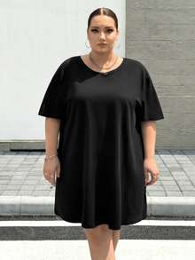 SHEIN CURVE+ 大尺碼音樂節 T-shirt，休閒街頭風寬鬆圓領，夏季 22W 早午餐度假外出黑色 - 黑色 - 查看 2
