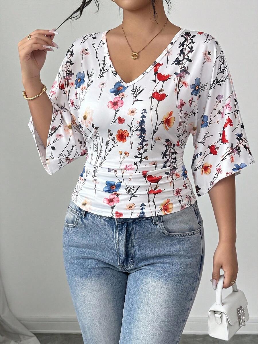 Elenzga Plus Size Elegant V-Neck Printed T-Shirt - Multicolor - View 1