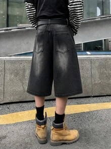 Manfinity EMRG 男士休閒街頭風水洗寬腿牛仔短褲 寬腿牛仔短褲 寬鬆牛仔短褲 灰色 夏季 約會晚餐穿搭 - 深灰色 - 查看 2