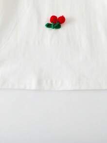 SHEIN 女童 8-12 歲 2 件套，白色圓領長袖 T 恤搭配 3D 可愛針織櫻桃裝飾，紅色修身喇叭褲，秋季開學穿搭，百搭舒適可愛溫柔活潑套裝 - 紅色 - 查看 4