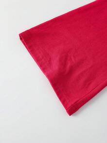 SHEIN 女童 8-12 歲 2 件套，白色圓領長袖 T 恤搭配 3D 可愛針織櫻桃裝飾，紅色修身喇叭褲，秋季開學穿搭，百搭舒適可愛溫柔活潑套裝 - 紅色 - 查看 6