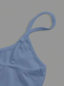 SHEIN BASICS 1件女款純色修身休閒細肩帶背心上衣 白色上衣 - 藍色 - 查看 7
