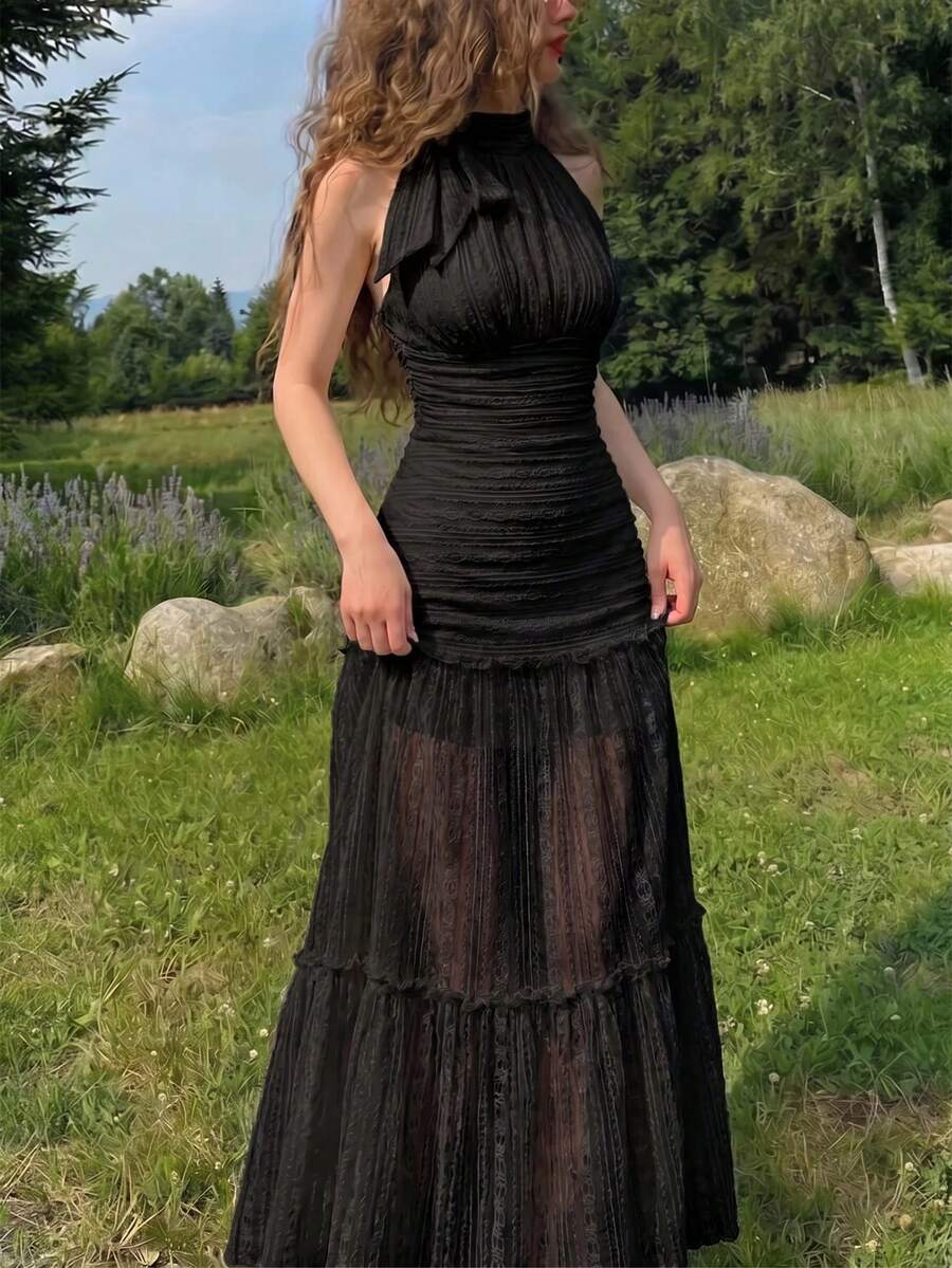 SHEIN MOD 女款素色百褶優雅掛脖洋裝 - 黑色 - 查看 1