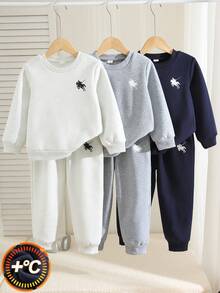 SHEIN 兒童小男孩 Pony Logo 圓領長袖套頭運動衫＋鬆緊腰長褲 6件套 - 彩色 - 查看 9
