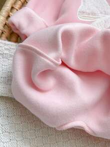 SHEIN Newborn Baby Girl Cute Autumn/Winter Bow Pattern Long Sleeve Thermal Lined Thick Jumpsuit - Baby Pink - View 5