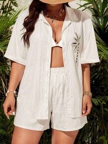 SHEIN Swim 2026新款大尺碼女款黑色椰子樹印花襯衫短褲休閒度假沙灘兩件式罩衫套裝 - 白色 - 查看 1
