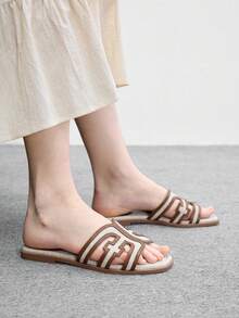 CUCCOO BIZCHIC 女款時尚棕色手工車縫線對比色塊方頭平底涼鞋，適合通勤、約會、散步、度假與居家穿著 - 棕色 - 查看 4