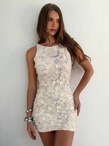 Aloruh Spring/Summer New Elegant Sexy Hot Girl Backless Dress, Elegant Backless Dress For Beach/Seaside Vacation, Backless Sleeveless Mini Dress, Sexy Party Dress, Green Solid Color Sequin Embroidered Deep Backless Mini Dress - Apricot - View 7