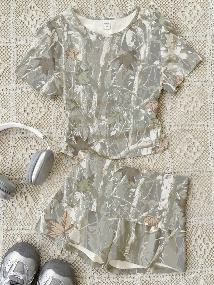 SHEIN 多巴胺黄+灰色撞色,韩版少女针织纯灰色圆领套头衫+灰色短裤套装,基础款,休闲,运动风夏季单品,夏季外出单品,返校季,舒适百搭,时尚童装,春夏休闲穿搭 - 彩色 - 查看 1