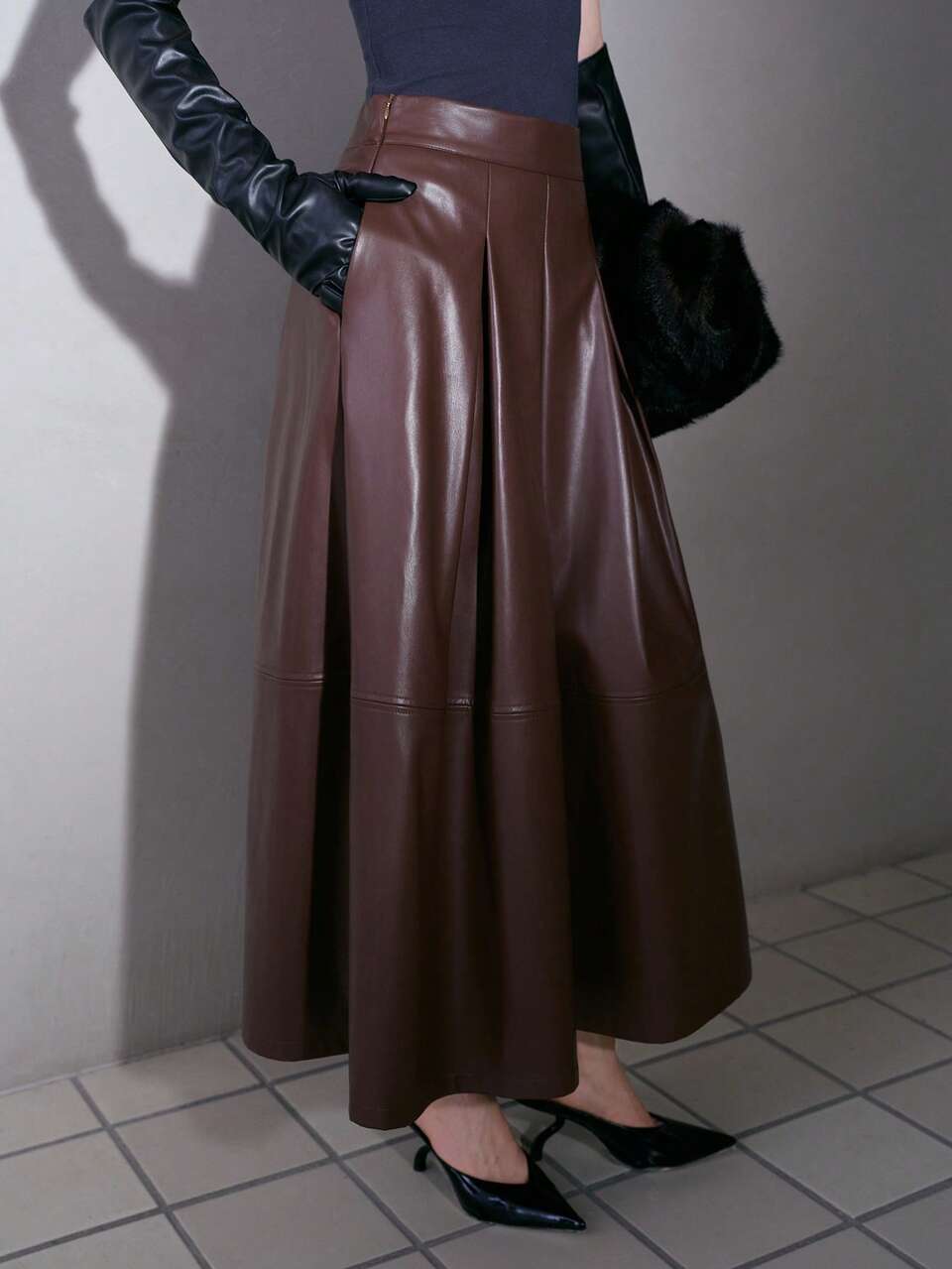 MOTF FASHIONABLE VERSATILE A-LINE FOLD PLEATED SKIRT FOR WOMEN, COMMUTER STYLE