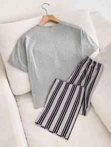 SHEIN 男童 2 件套居家服，灰色紫色圓領羅紋短袖上衣搭配條紋梭織長褲，夏季休閒柔軟舒適 - 灰色 - 查看 2