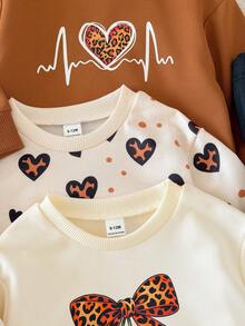 SHEIN Vintaside Kids 女嬰長袖運動衫與緊身褲套裝：羅紋圓領拼色上衣 + 純色長褲 + 女嬰復古豹紋愛心與櫻桃圖案休閒套裝 - 彩色 - 查看 6