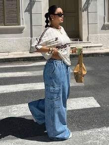 Jeanoix Plus Size Casual Washed Wide Leg Cargo Jeans - Blue - View 3