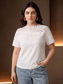 Anewsta Kaos Wanita Lengan Pendek Ukuran Besar Warna Putih dengan Desain Renda Daun Patchwork di Bagian Leher, Motif Liburan Elegan - Putih - View 6