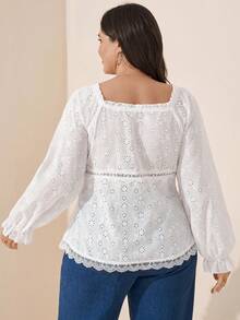 Easowa Curve Blus Bordir Berongga Warna Polos Ukuran Besar - Putih - View 2