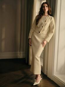 MOTF PREMIUM SET JAKET DAN ROK PENDEK WANITA ELEGAN DENGAN GESPER LOGAM UNTUK PERJALANAN KERJA - Aprikot - View 5