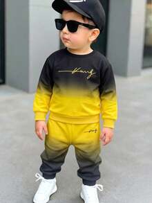 A Casual, Simple Letter-Print Crew Neck Gradient Sweatshirt And Matching Trousers For Baby Boys, Perfect For Spring And Summer. - Multicolor - View 3
