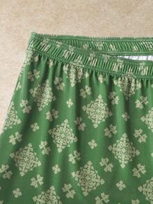 EverLounge Celana Pendek Santai Pria Motif Damask Vintage, Celana Boxer Tidur Longgar - Hijau - View 4
