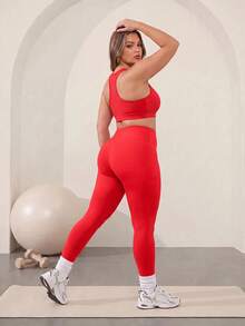 Rhythm Era Plus Size Women's Solid Color Sports Bra & Leggings Set - Red - View 4