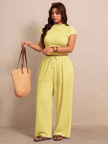 Elaquor Plus Size Women Solid Color Stand Collar Short Sleeve T-Shirt And Wide Leg Pants Casual 2-Piece Set - Light Yellow - View 5