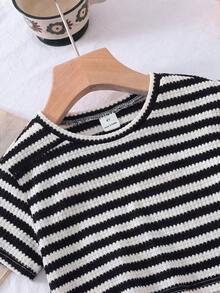 SHEIN 女童休闲条纹短袖T恤短裤套装 - 黑與白 - 查看 3